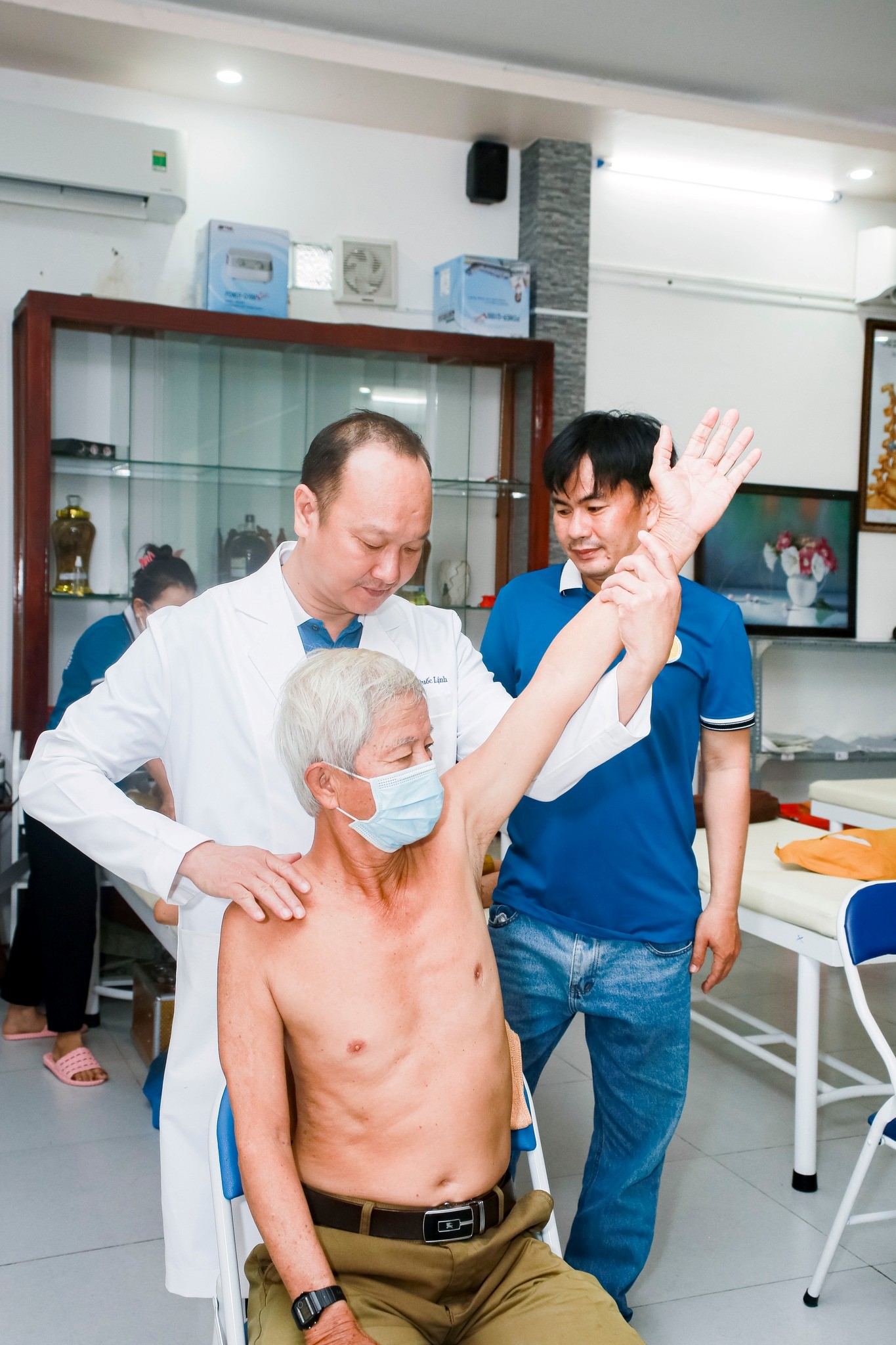 Điều trị đau cổ vai gáy ở Cần Thơ địa chỉ nào uy tín? 3 23