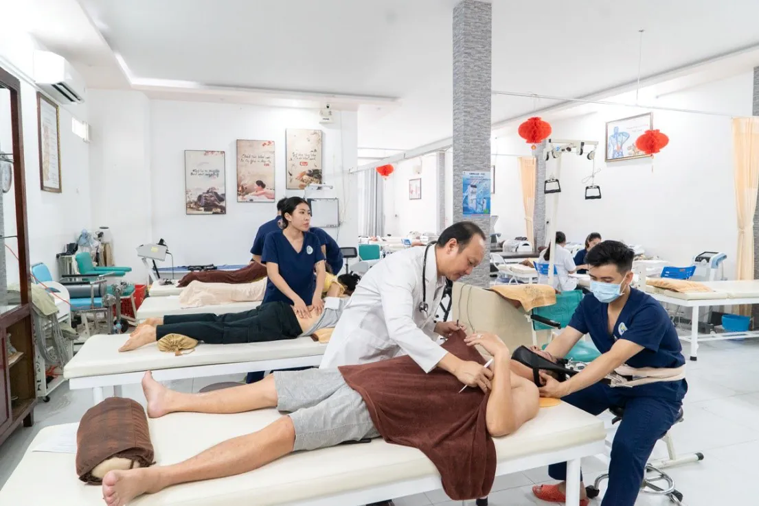 Thoái hóa khớp gối có nguy hiểm không? Hướng dẫn điều trị từ bác sĩ tại phòng khám Y Khoa Thái Dương 4 thoai hoa khop goi co nguy hiem khong 4